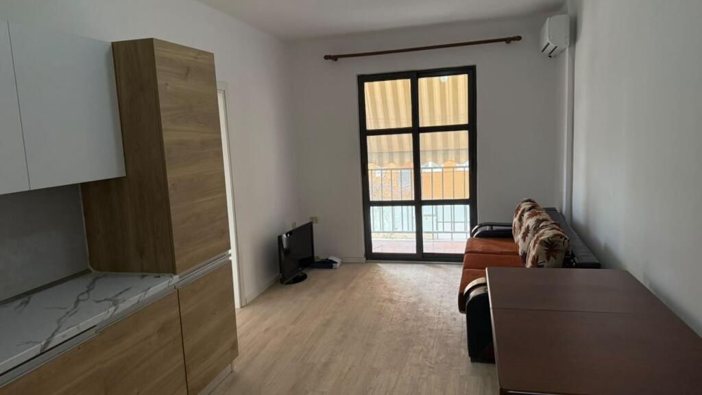APARTAMENT ME QERA 2+1 5 MAJ 550 EURO