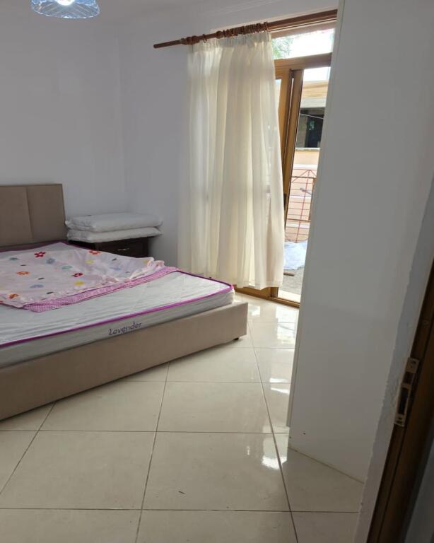 JEPET ME QIRA APARTAMENT 1+1 – PORCELAN