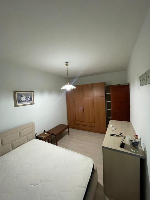 Apartment 2+1 for sale with mortgage behind the building with arrows