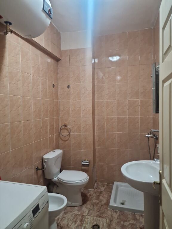 Apartament 2+1 me qera ne rrugen Dritan Hoxha