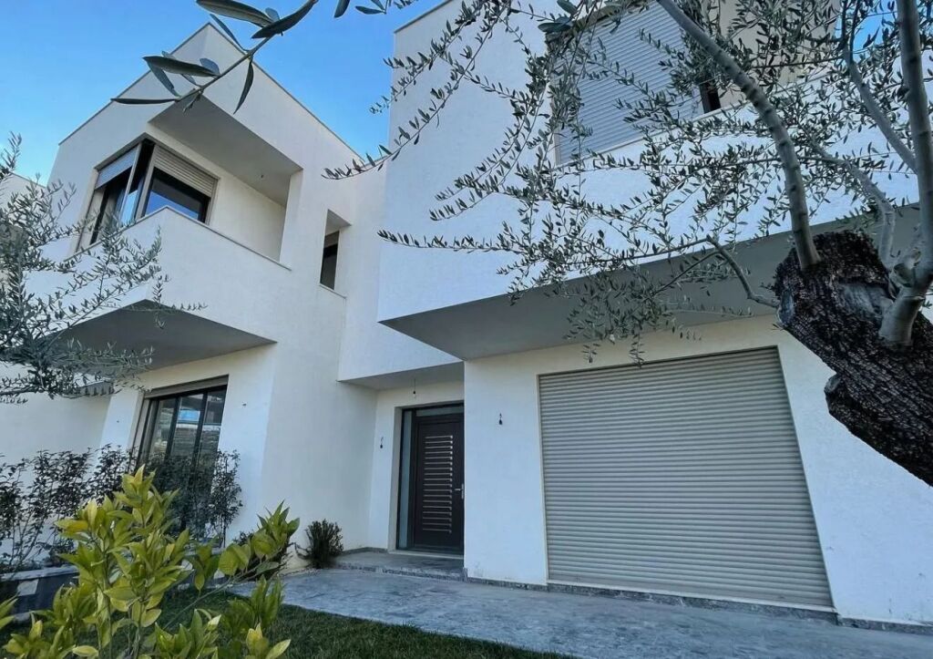 🏡 VILLA ESCLUSIVA IN VENDITA A SELITA – VICINO ALLA COLLINA DEL SOLE ⚜️