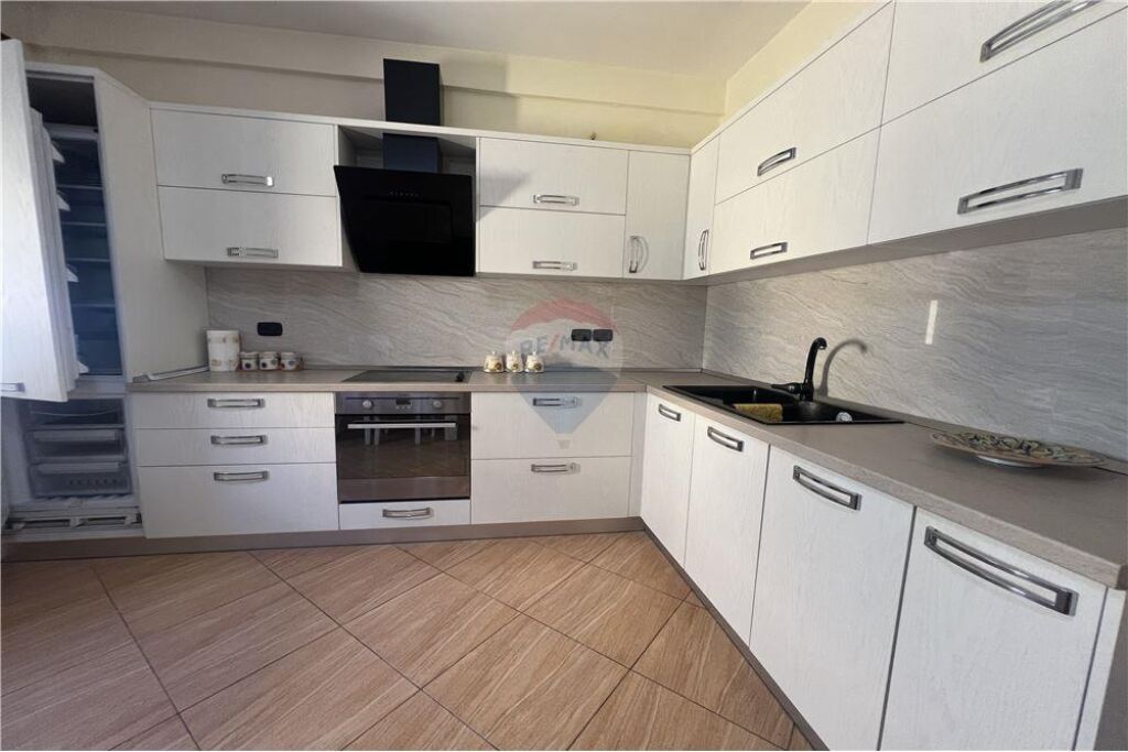 🏡 Apartament 2+1 në shitje –(Transballkanike), Vlorë