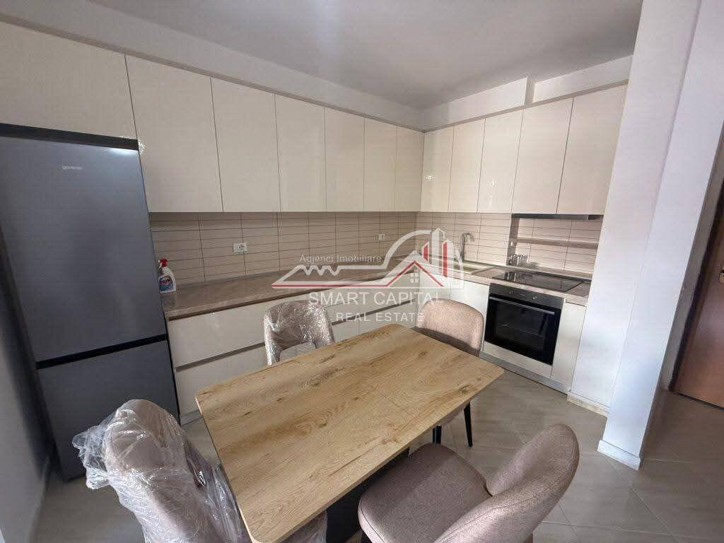 JEPET ME QIRA APARTAMENT 2+1 MBAS KFC VLORE!!