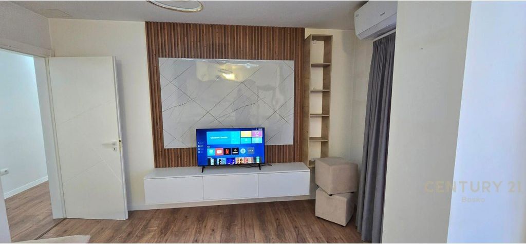 Appartamento 2+1 in affitto vicino a Square 21, in via Shefqet Musaraj.