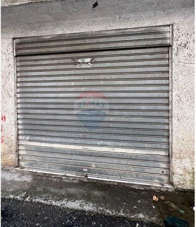 Negozio - In Affitto - Tregu Çam, Tirana