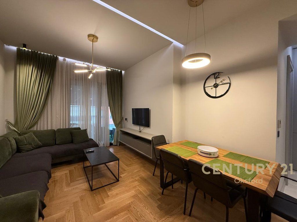 Jepet me qira apartament 1+1+post parkimi , tek Kompleksi "Deliorgji"!