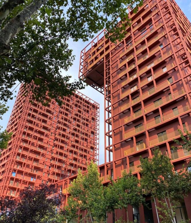 🌟 In Affitto – Locale Commerciale nel Garden Building, Via Kavaja