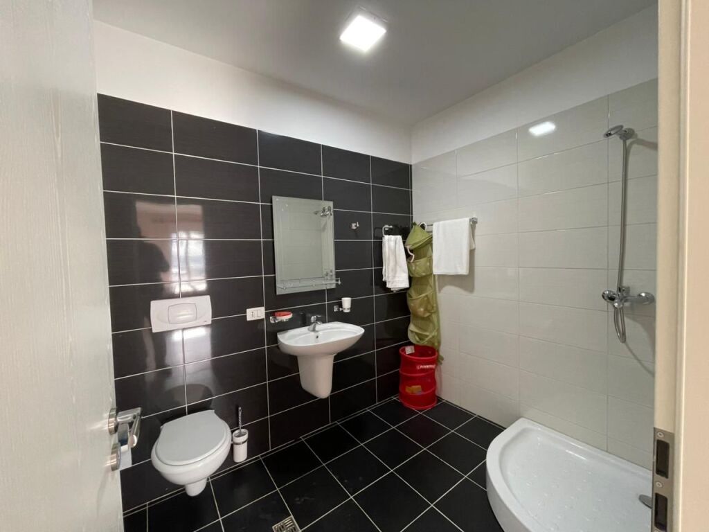 🏡 Jepet me Qira Apartament 2+1+2 – Kompleksi Kontakt, 21 Dhjetori