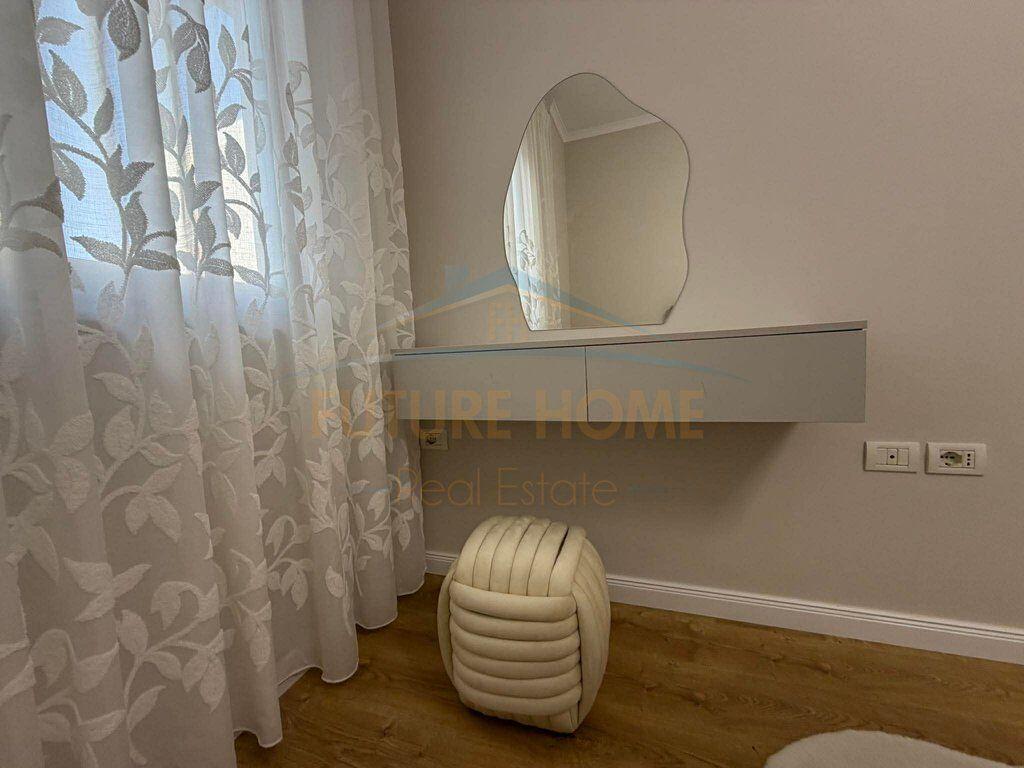 Shitet, Apartament 2+1, Unaza e Re