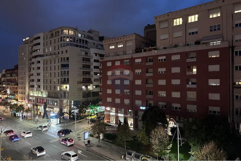 Affittasi appartamento 3+1 per uffici nel centro di Tirana!