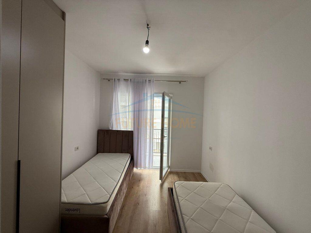 Affitto, Appartamento 2+1+Posto auto, Univers City, Tirana