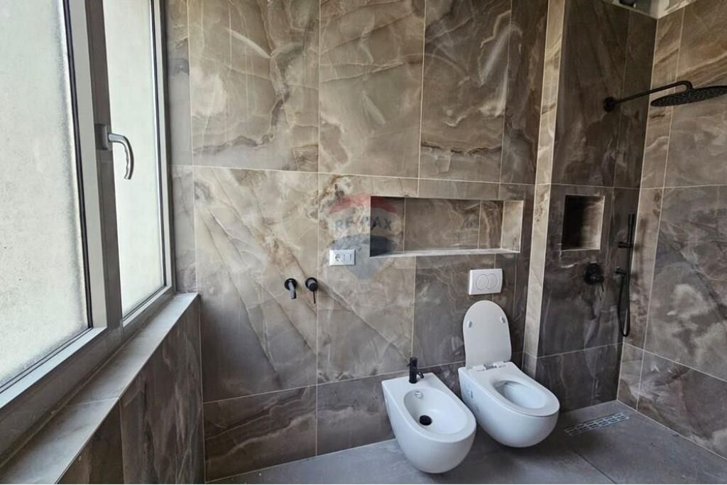 Shitet Apartament 3+1+2 në Green Valley Residence