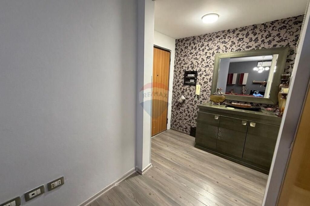 Apartament - Për Shitje - Rruga Sotir Caci, Tiranë