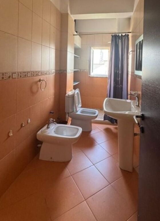 🌟 Comfortable 2+1 Office for Rent – Bllok, Tirana | Ideal for Urban Life