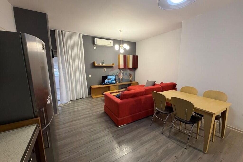SHITET, APARTAMENT 2+1, FRESKU, TIRANË