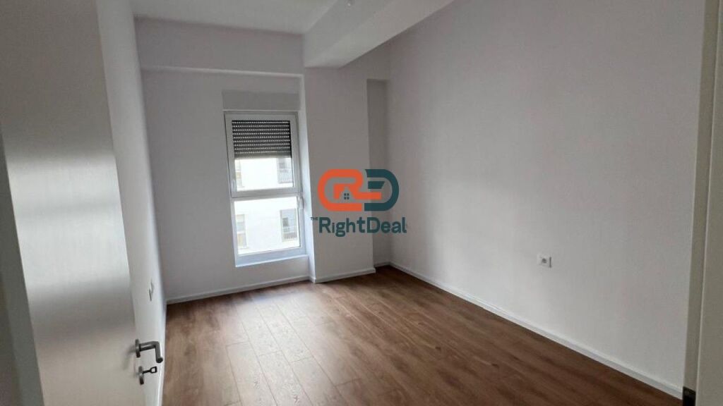 At Kaimi Complex, Apartment 1+1 For Sale With Regular Floor Plan!
