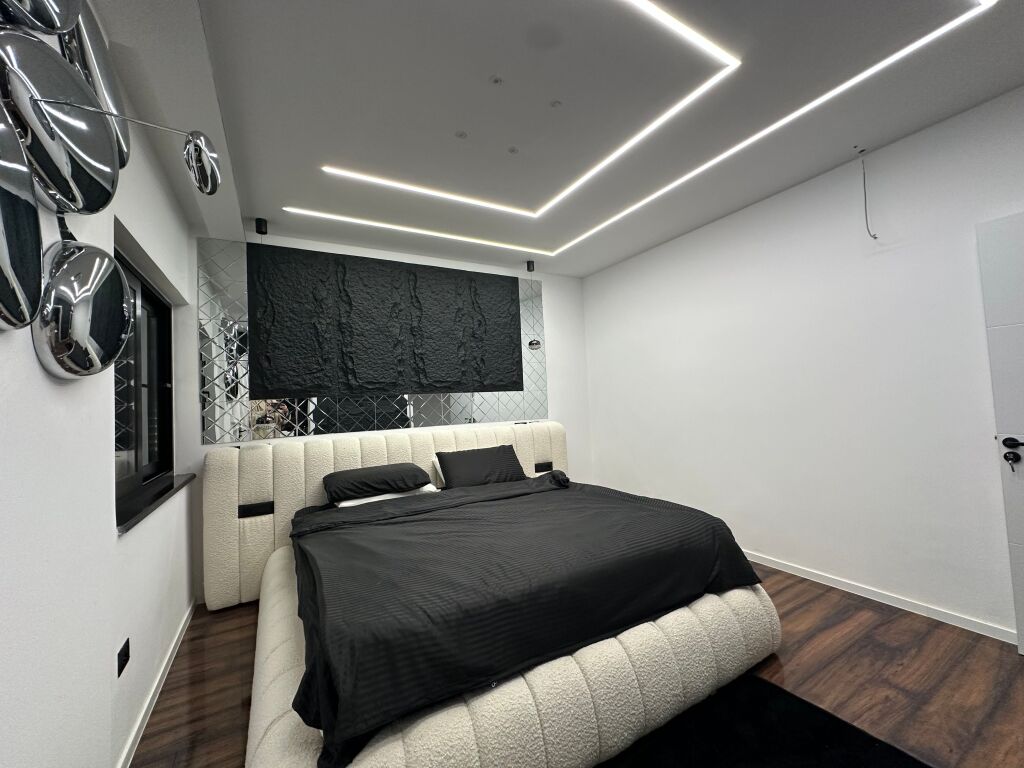 Rent, Apartment 2+1+2, Zogu i Zi, Tirana.