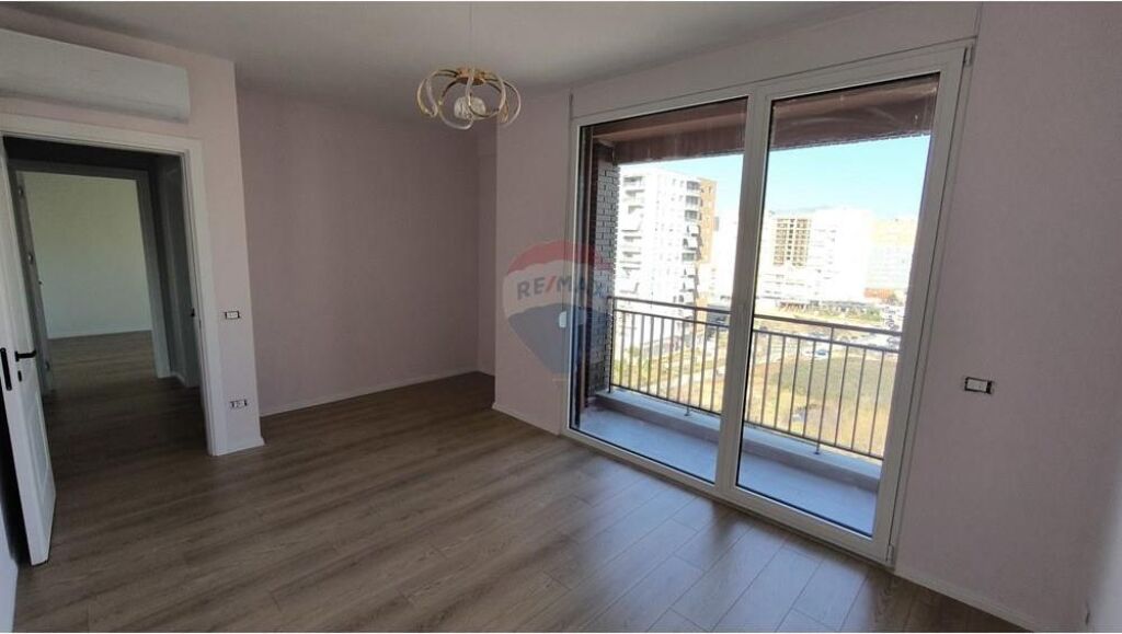 Appartamento - In Affitto - Ex Campo di Aviazione, Tirana
