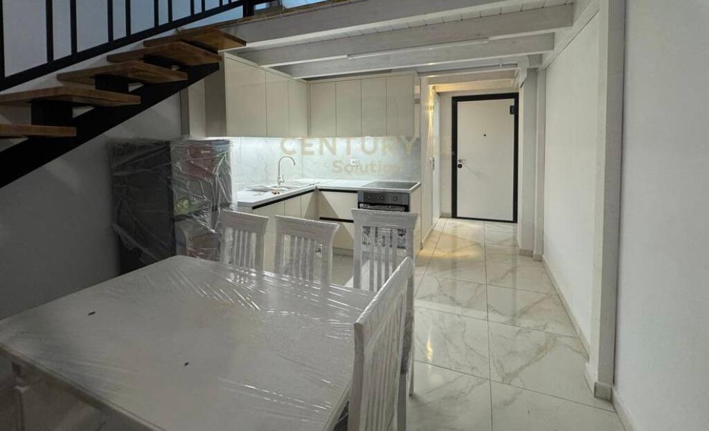 Apartament 1+1 ne forme Dupleks, prane Birra Tirana,