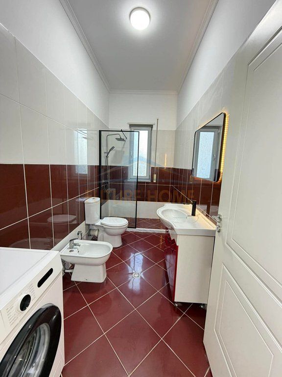 Shitet, Apartament 2+1, Unaza e Re