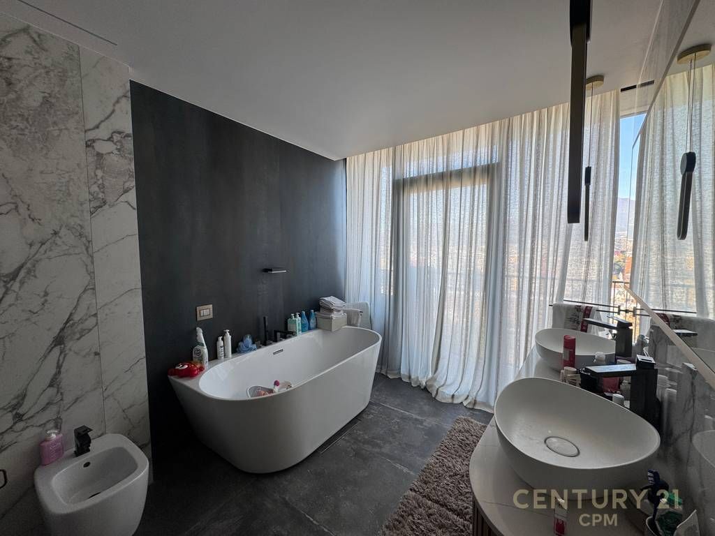 Apartment for sale at Lake View Residence