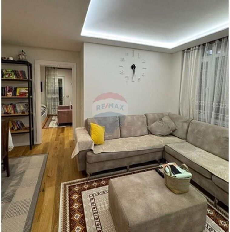 Appartamento - In Affitto - Pazari i Ri, Tirana