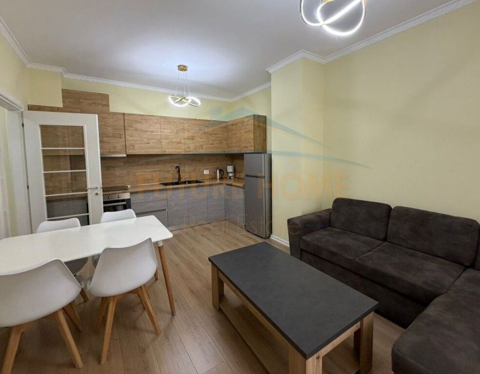Qera, Apartament 2+1, Grand Gallery
