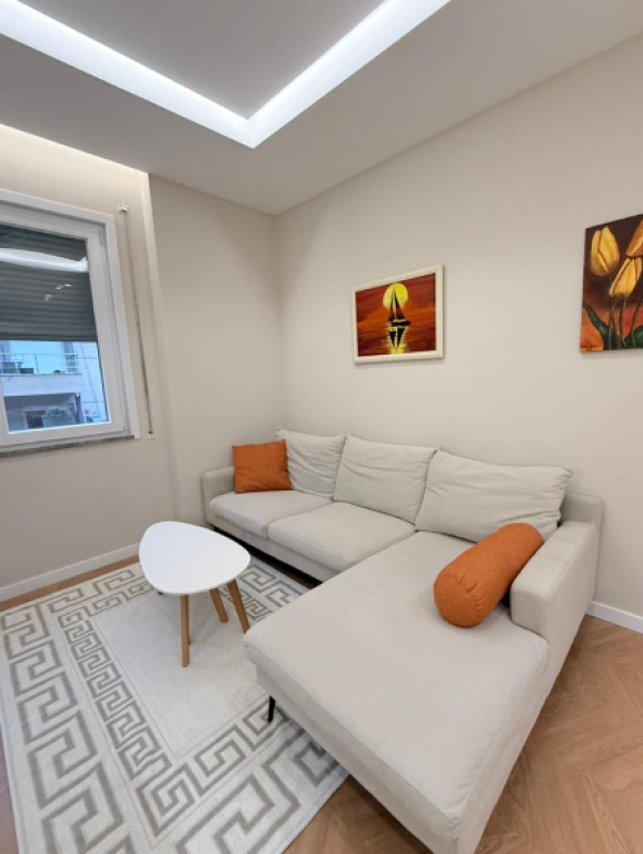 🏡 Apartament 2+1 me Qira – Liqeni i Thatë
