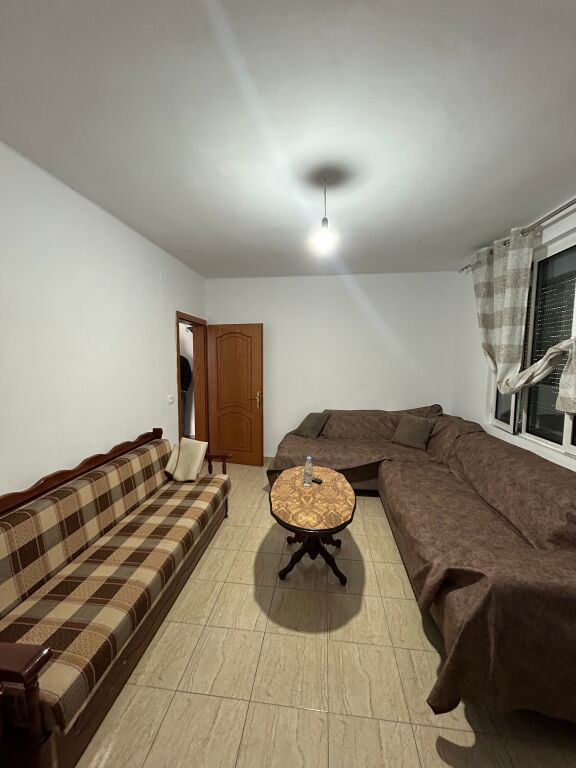Appartamento in affitto 2+1 piazza Wilson (strada principale) 550€