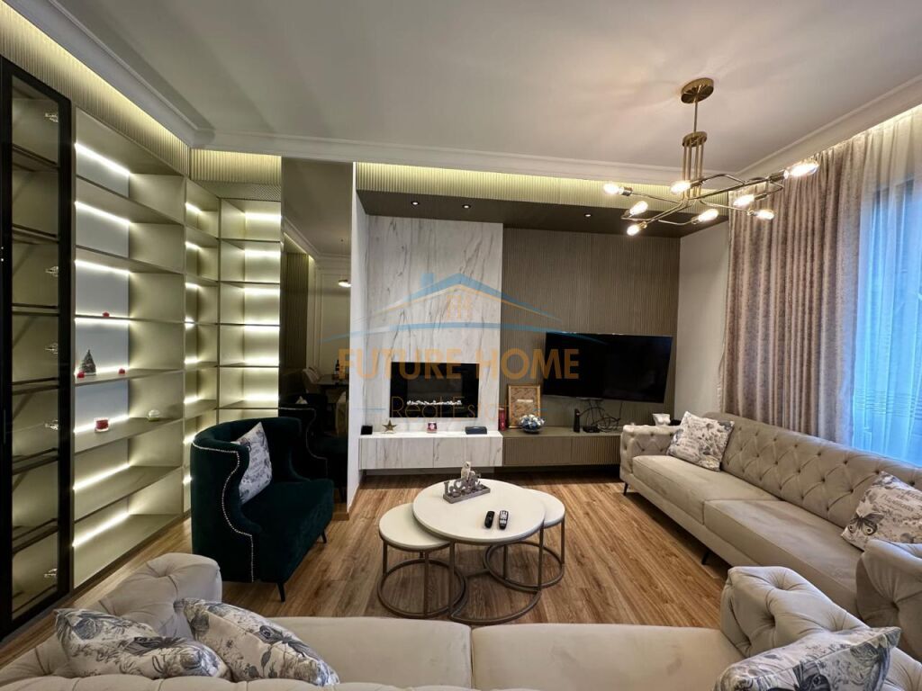 Affitto, Appartamento 2+1+parcheggio, Park Gate!