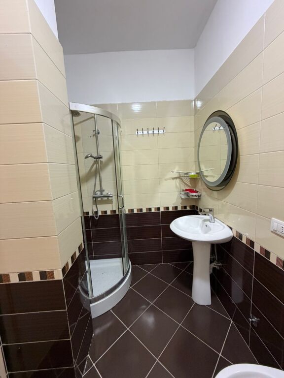 Apartament per Qira 1+1+Parkim liqeni thate