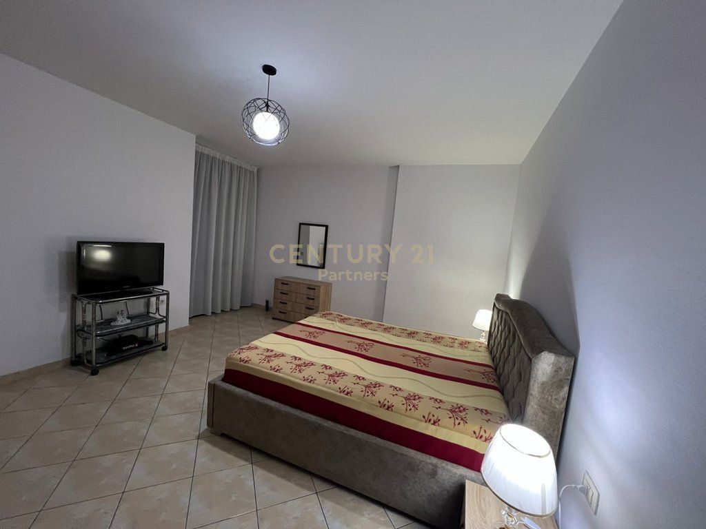 APARTAMENT 2+1+2 PËR QIRA – GLOBE, Ish Parku TIRANË