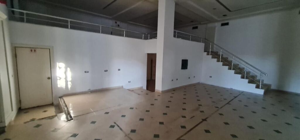 AMBIENTE PER MAGAZZINAGGIO IN AFFITTO, YRSHEK