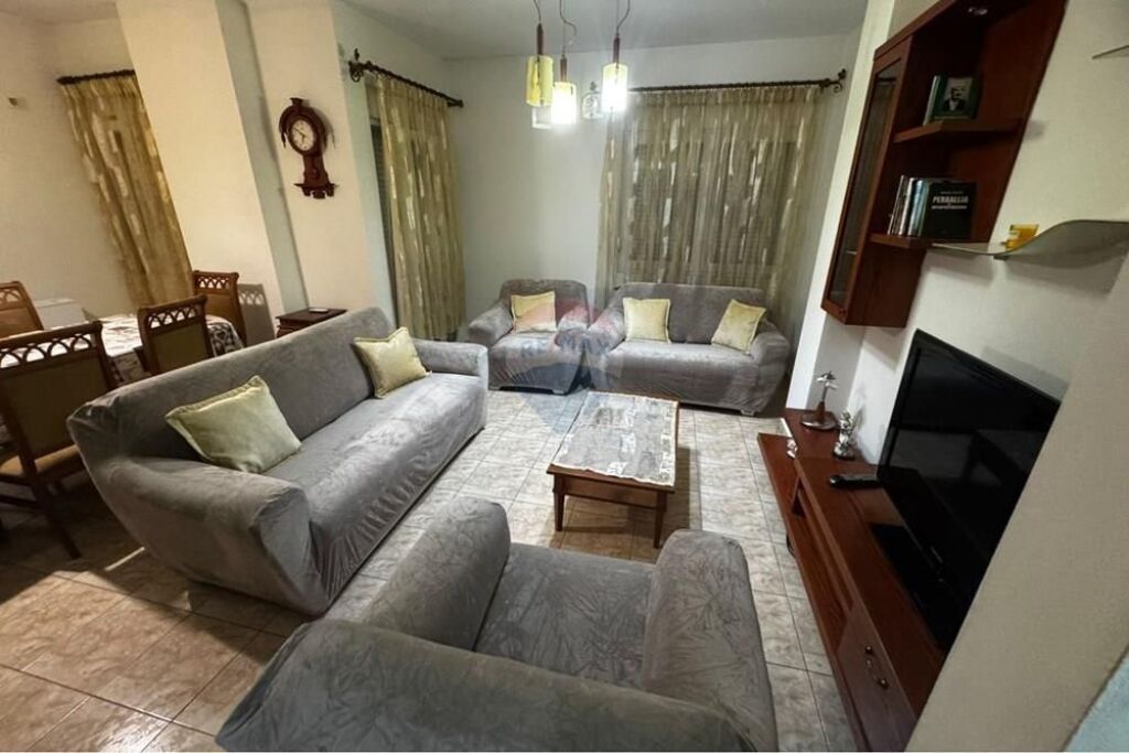 Appartamento - In Affitto - Centro Kristal, Tirana