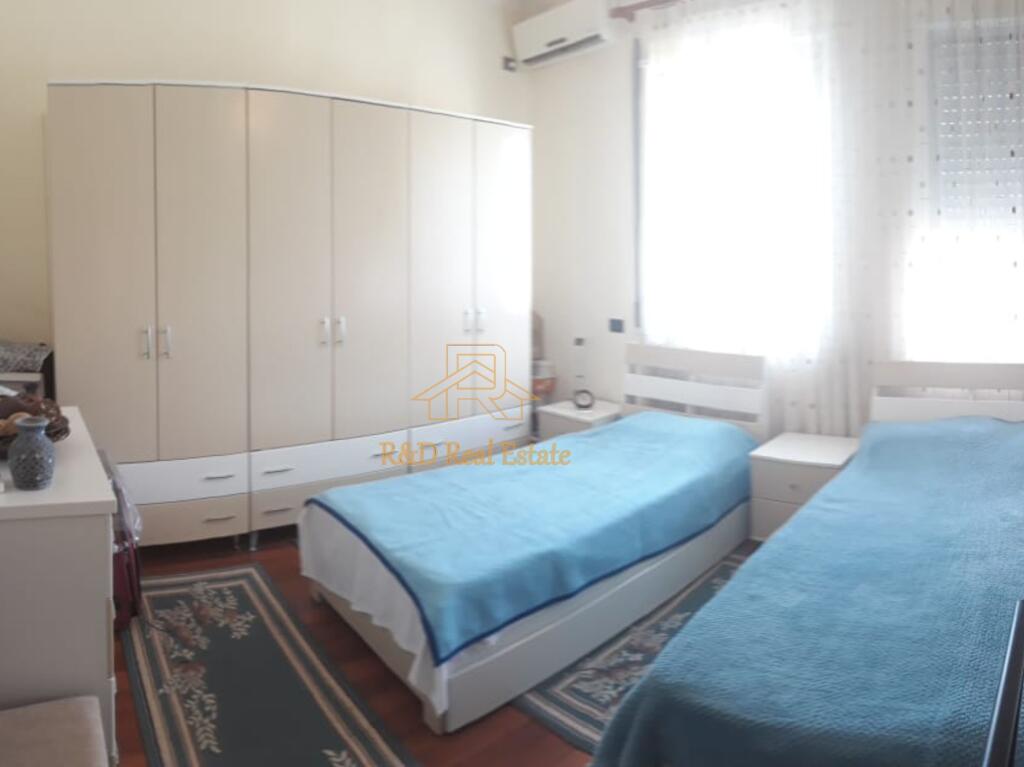🏡 Appartamento 1+1 in affitto – Pazari i Ri