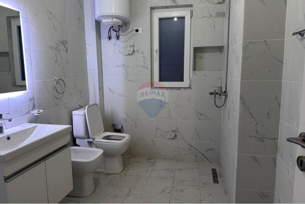 Affittasi appartamento 3+1 per uffici nel centro di Tirana!