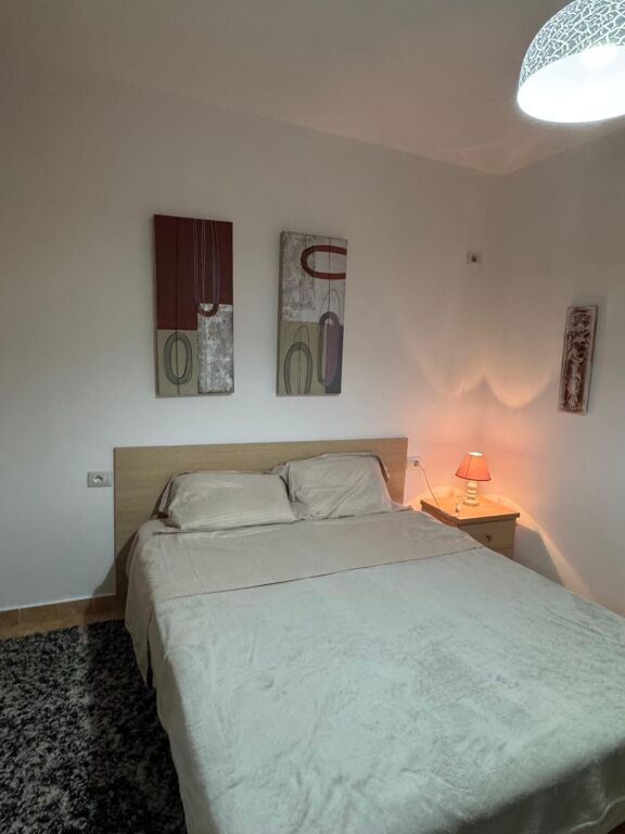 Apartament 1+1 me qera prane Ambasades Amerikane