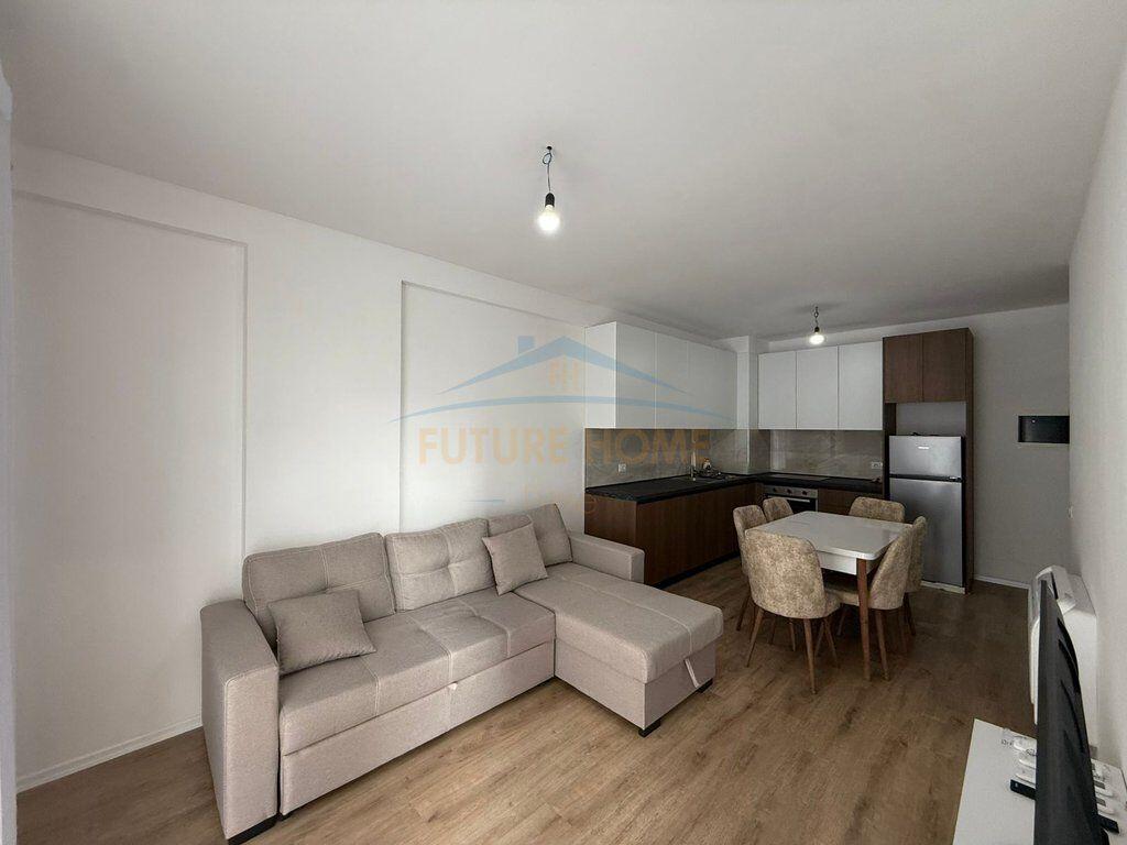 Affitto, Appartamento 2+1+Posto auto, Univers City, Tirana