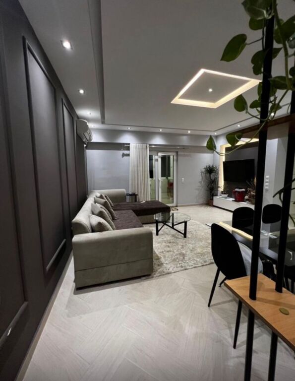 JEPET ME QIRA APARTAMENT 2+1 – PRANË ZOGUT TË ZI