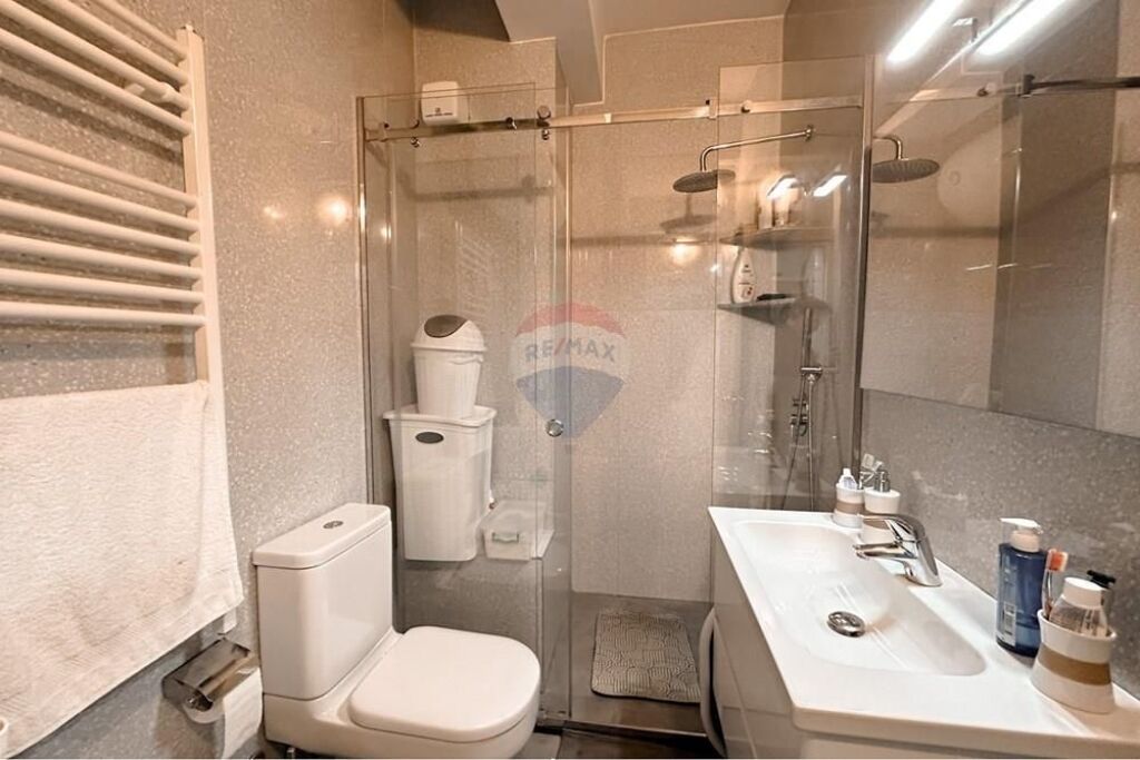 Shitet apartament 2+1 te Liqeni i Thatë, Tiranë