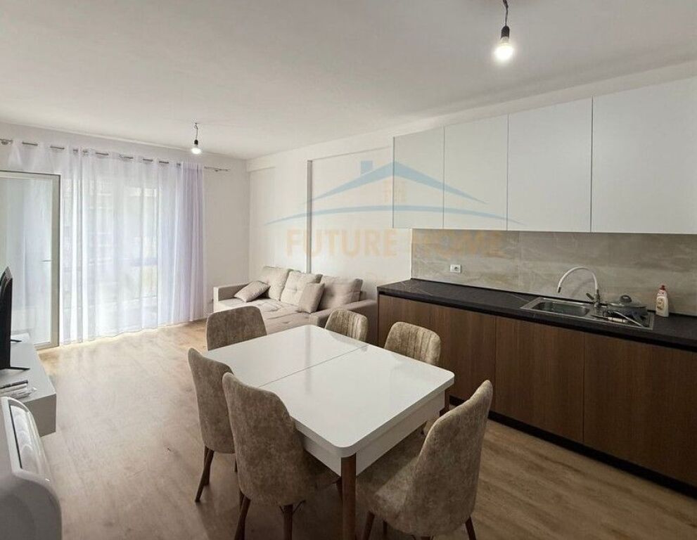 Appartamento 2+1+POSTO AUTO, Univers City, Tirana