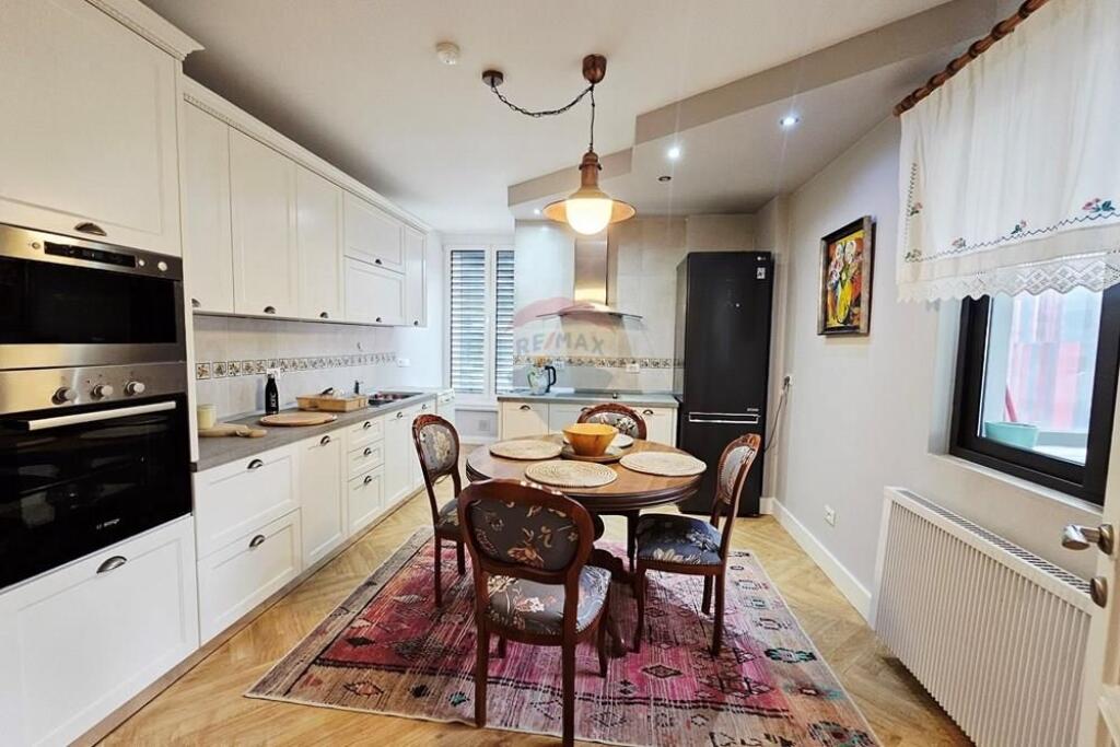 Apartment 2+1 for sale Std.Air Albania!