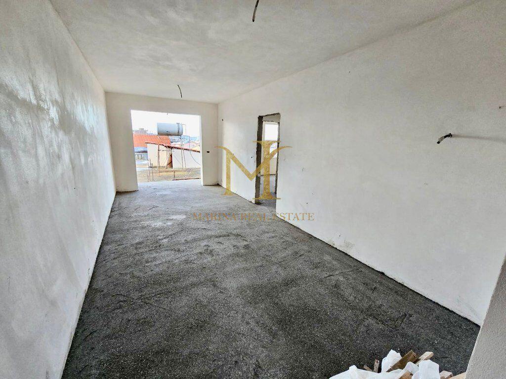 APPARTAMENTO 2+1 IN FASE DI COSTRUZIONE SULLA SPIAGGIA DI DURRËS, IN VENDITA!