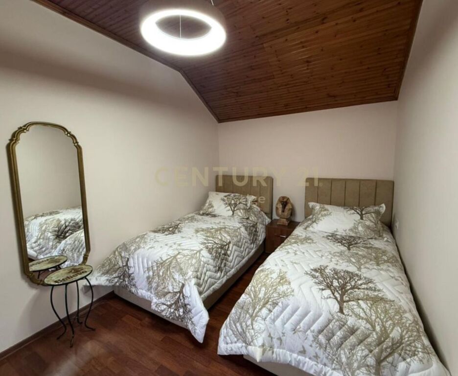 ✨ Jepet me Qira – Vile 2+1 e Rehatshme në Xhamllik, Tirane