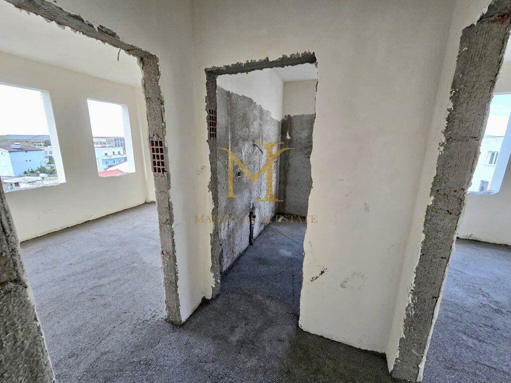 APPARTAMENTO 2+1 IN FASE DI COSTRUZIONE SULLA SPIAGGIA DI DURRËS, IN VENDITA!