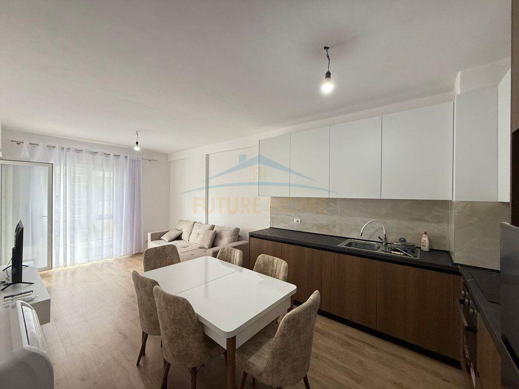 Affitto, Appartamento 2+1+Posto auto, Univers City, Tirana
