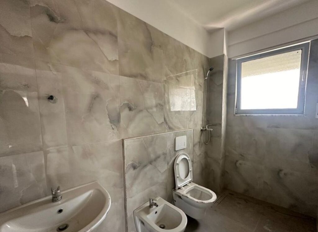 ✨ Apartment 2+1+2 for Sale – Xhamllik, Tirana | Spacious Area