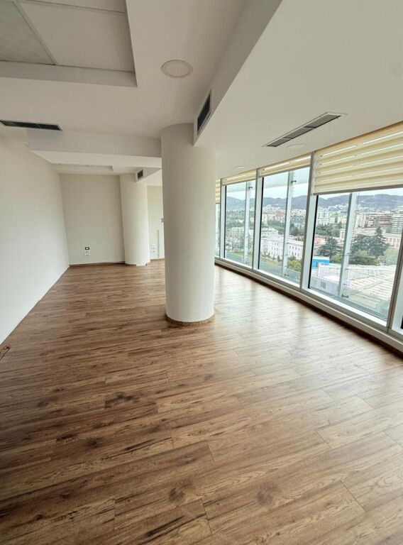 📌 Locale ufficio in affitto – ETC, Centro
