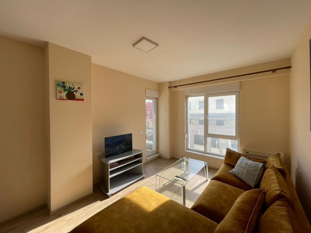 🏡 Jepet me Qira Apartament 2+1+2 – Kompleksi Kontakt, 21 Dhjetori
