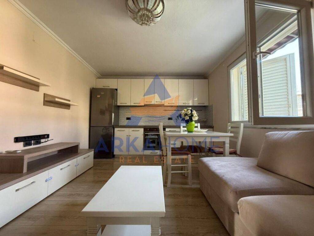 FOR SALE 2+1 APARTMENT "BEHIND THE UNITED SCHOOL, MANASTIR CONGRESS STREET" 160000 EURO